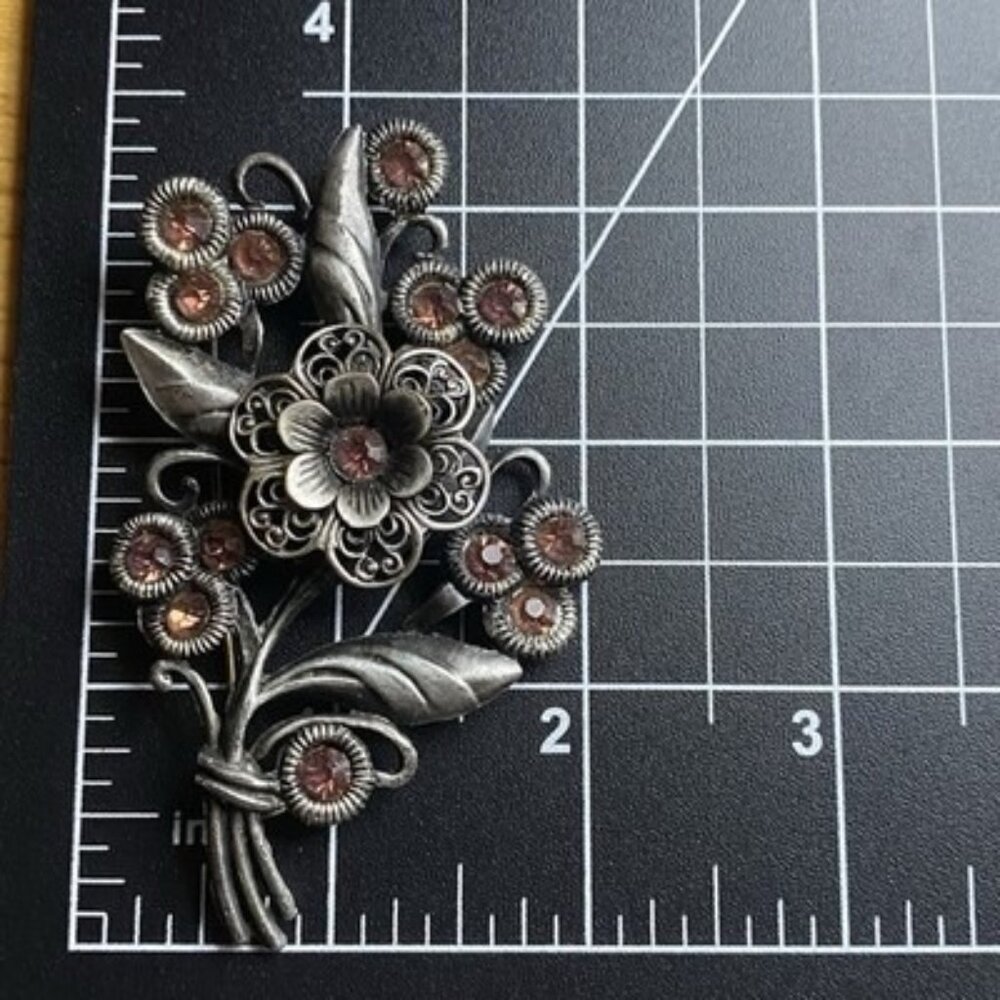 Vintage Purple Glass Rhinestone Floral Bouquet Brooch Filigree Silver Tone 3.25" - Picture 6 of 6